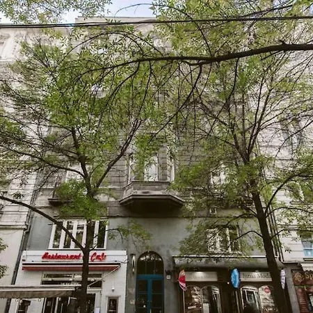 V41 Vaci Apartman *